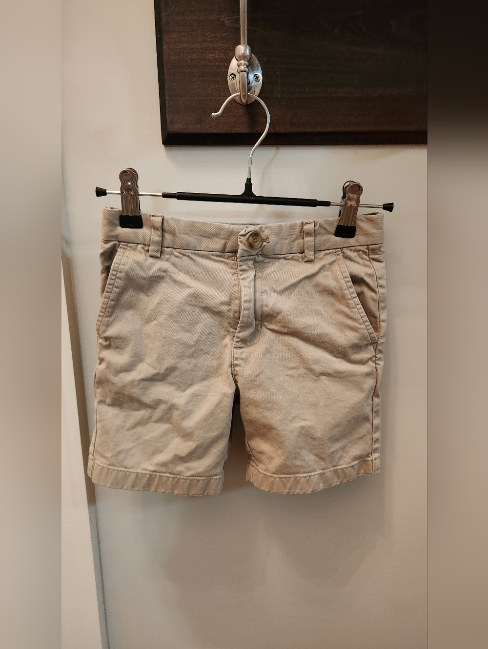 EUC Vineyard Vines Khaki Chino Shorts Size 6